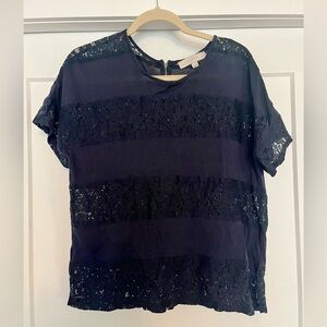 Ann Taylor LOFT Blue Floral Lace Pattern Top. Womens size M